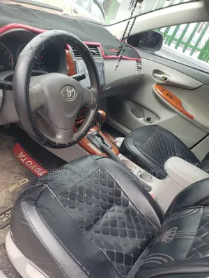 Toyota Corolla 2010 Silver