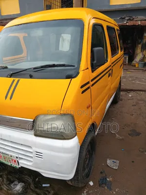 Suzuki Every 2010 Yellow