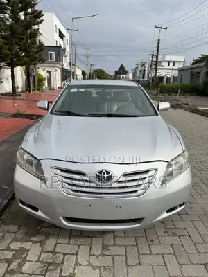 Toyota Camry XLE 4dr Sedan (2.4 4cyl 5A) 2008 Silver