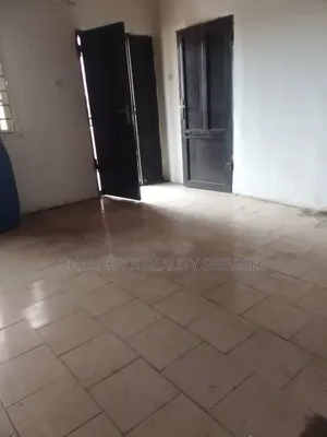2bdrm Apartment in Lekki Phase 2 for rent