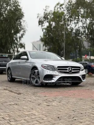 Mercedes-Benz E300 4Matic AWD Sedan (2.0L 4cyl 9A) 2017 Silver