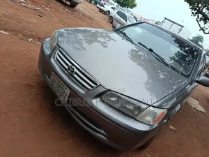 Toyota Camry 2001 Gray