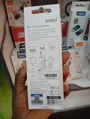 Onten Cr538s 3-in-2 Card Reader and Usb-a and Usb-C Connectors.
