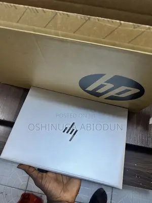 Laptop HP EliteBook 840 G10 16GB Intel Core i7 SSD 512GB