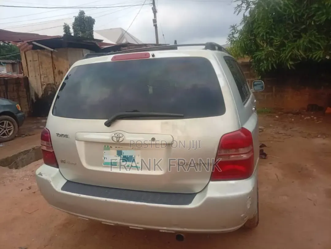 Toyota Highlander 2004 Silver