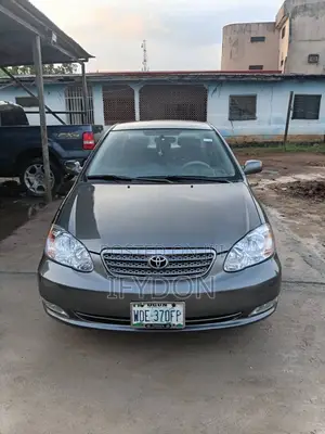 Toyota Corolla LE 2005 Gray