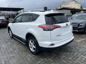Toyota RAV4 2016 White