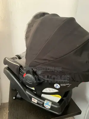 Graco Snugride 35 Baby Car Seat
