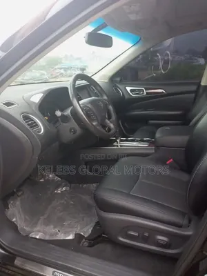 Nissan Pathfinder 2015 Black