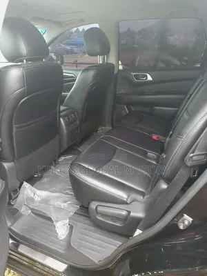 Nissan Pathfinder 2015 Black