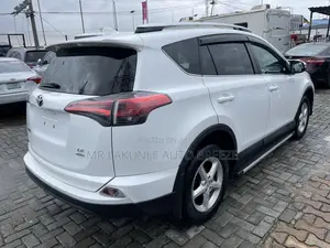 Toyota RAV4 2016 White