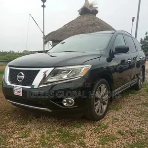 Nissan Pathfinder 2015 Black
