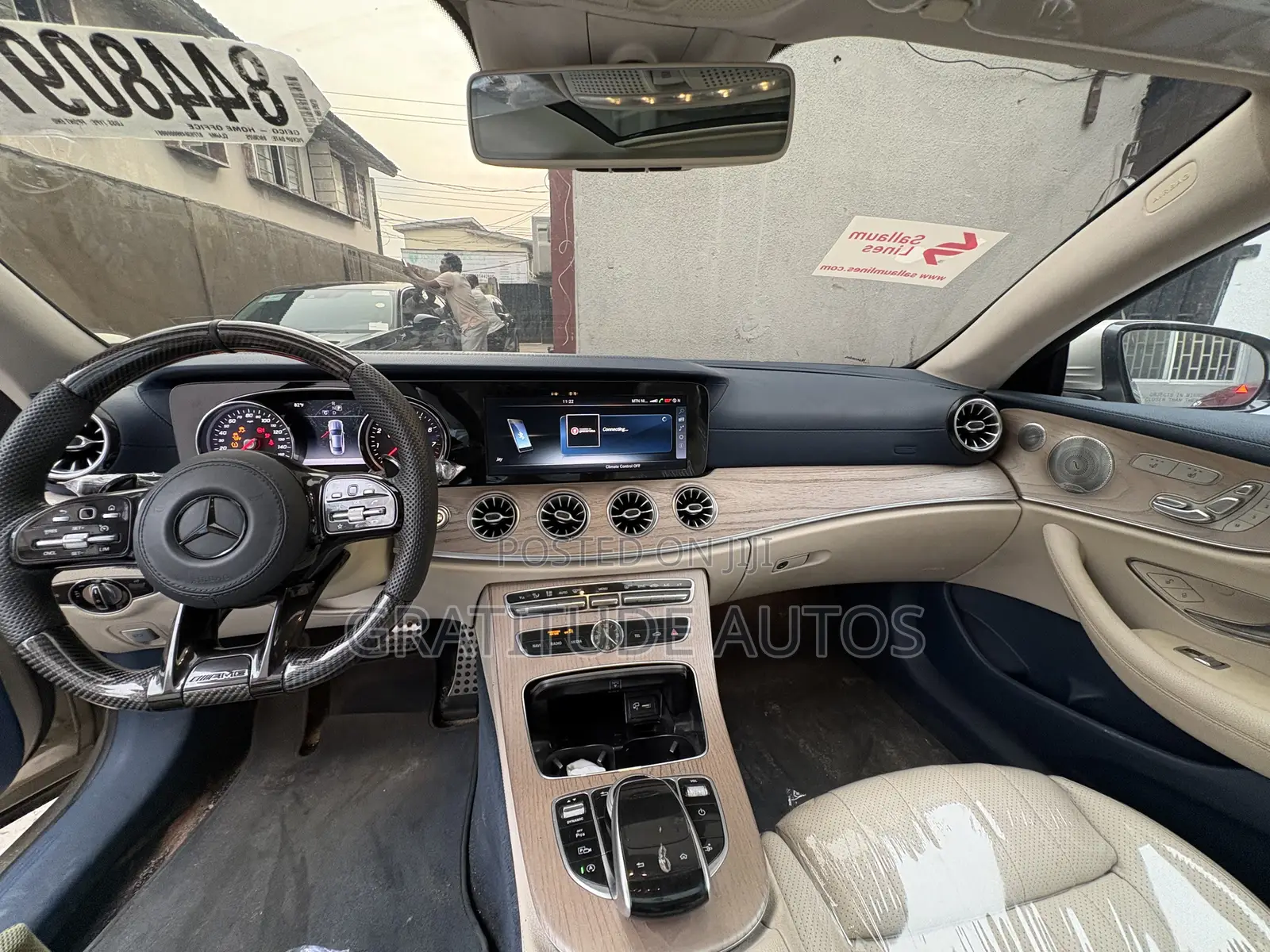 Mercedes-Benz E400 2017 Gold