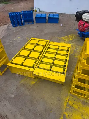 Ft200 Mobile Block Molding Machine (3000 Blocks Daily Production)