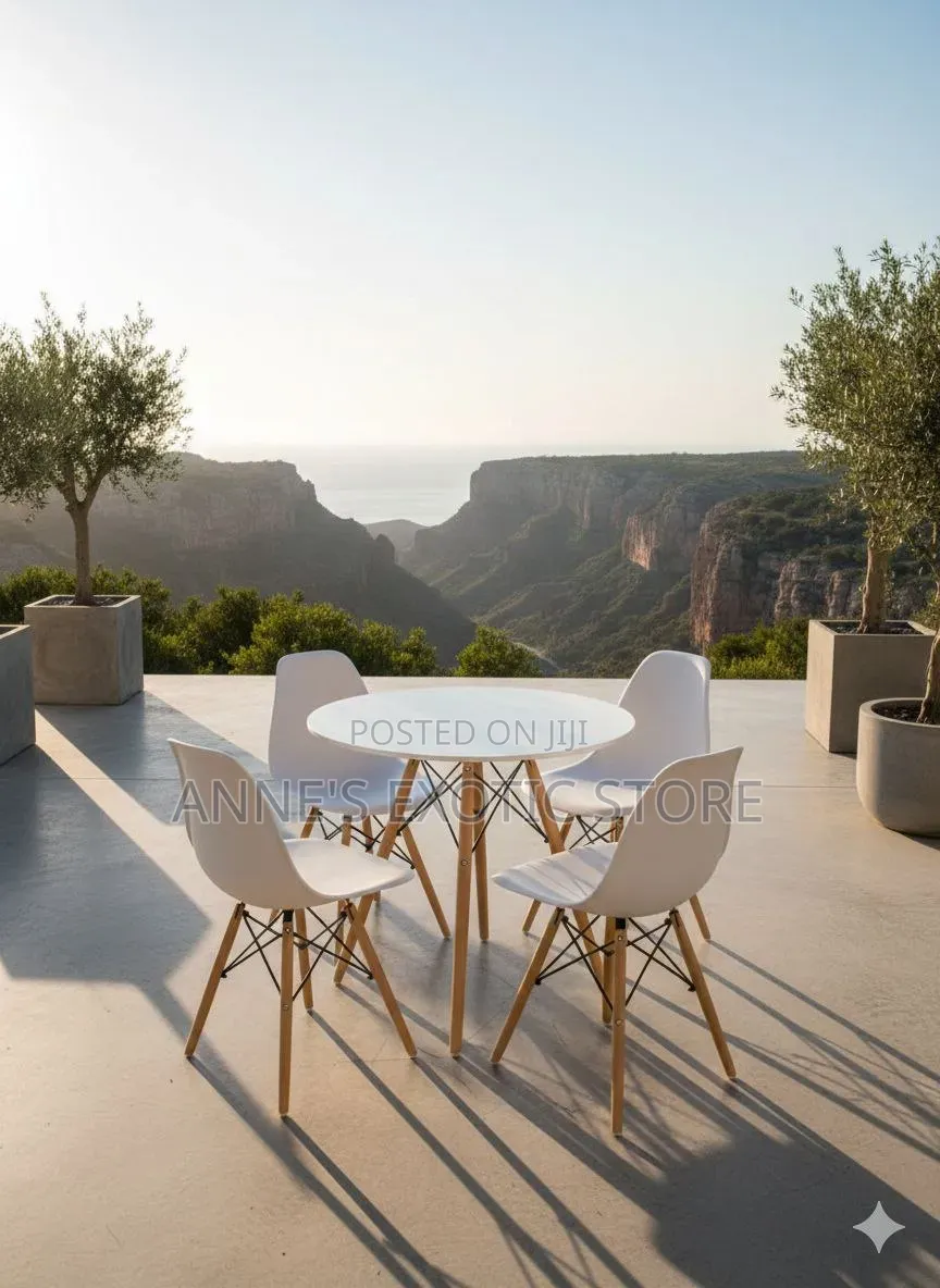 4 Seater Eames Round Dining Table and Chairs Set