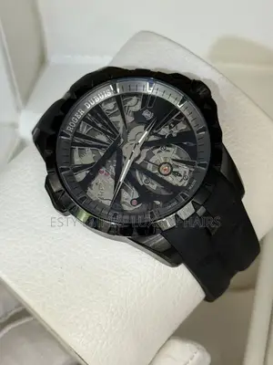 Roger Dubuis Quality Luxury Men Rubber Wristwatch