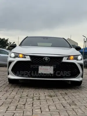 Toyota Avalon 2021 White