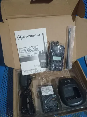 Motorola Mt-777 Walkie Talkie (2 Way Radio)