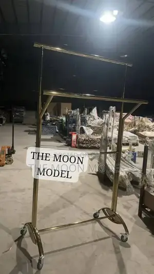 Classic Gold Hanger