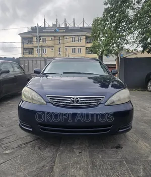 Toyota Camry LE 4dr Sedan (2.4L 4cyl 5M) 2004 Blue