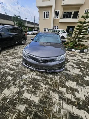Toyota Camry 2014 Gray