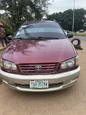Toyota Picnic 1998 Brown