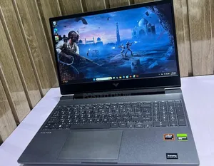 Laptop HP Victus 15 16GB AMD Ryzen 7 SSD 512GB