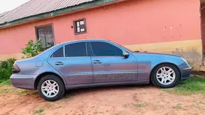 Mercedes-Benz E320 2005 Blue