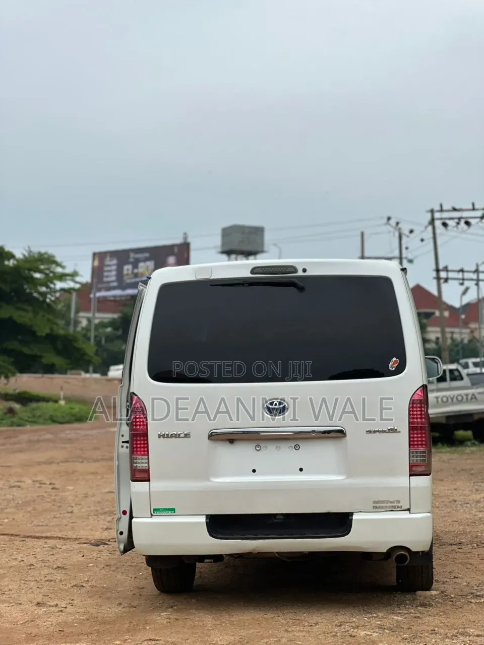 Toyota HiAce 2015 White