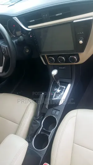 Toyota Corolla 2017 Silver