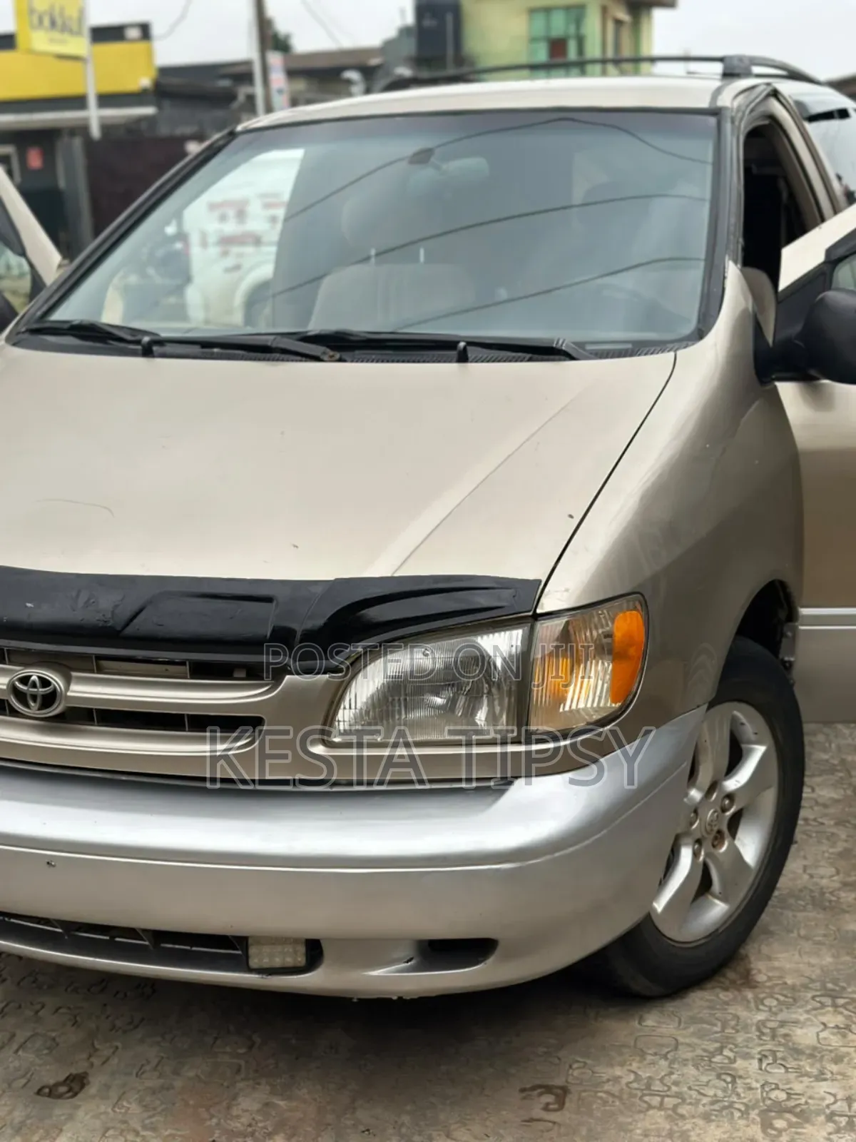 Toyota Coaster 2002 Gold