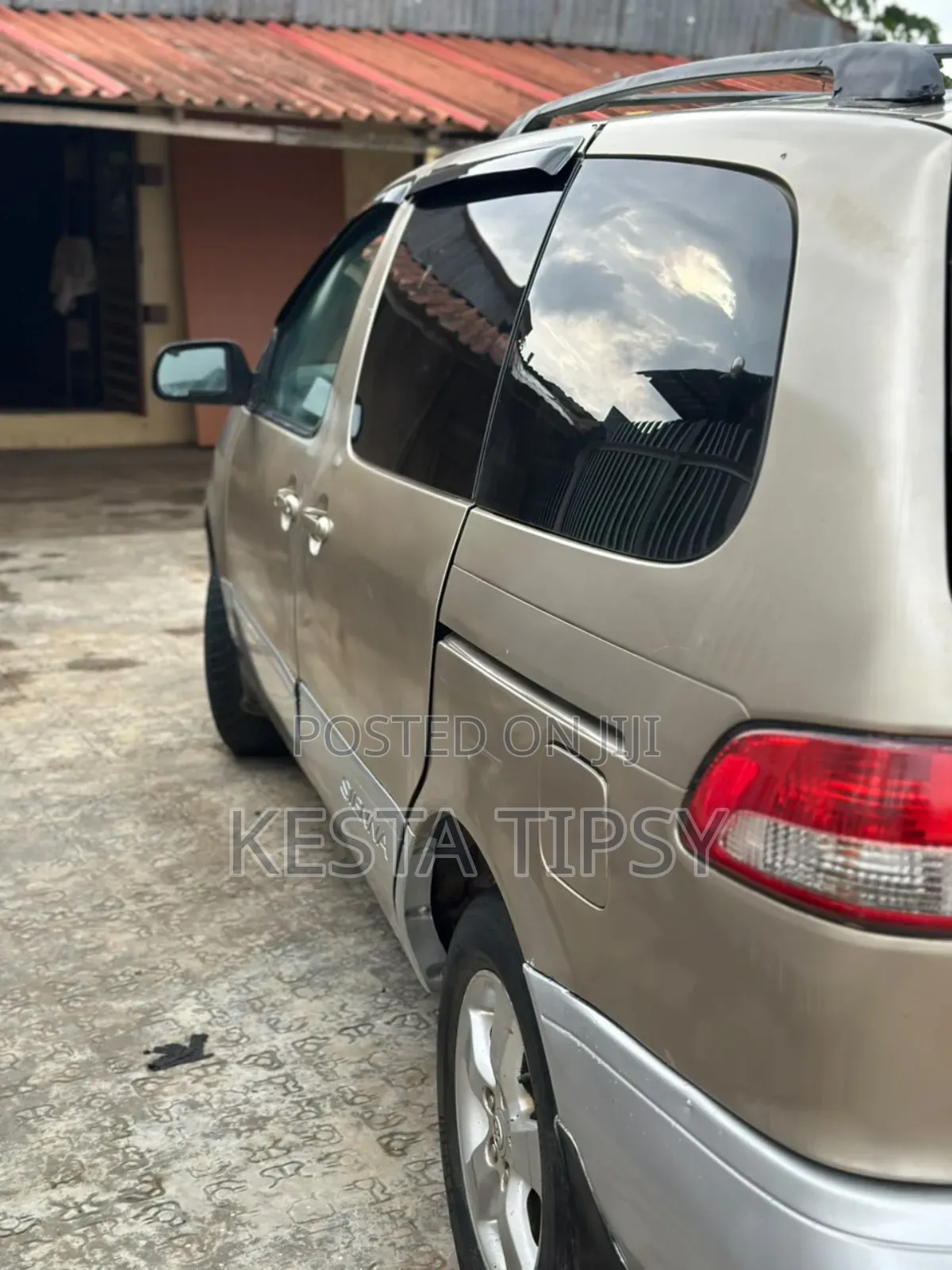 Toyota Coaster 2002 Gold