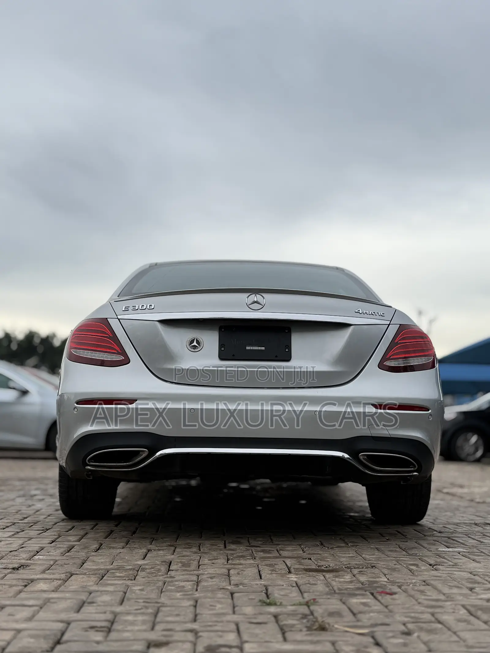 Mercedes-Benz E300 2017 Silver