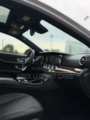 Mercedes-Benz E300 2017 Silver
