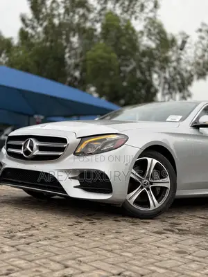 Mercedes-Benz E300 2017 Silver