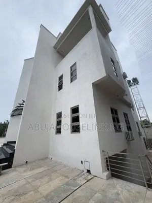 7bdrm Duplex in Maitama Main Abuja for sale