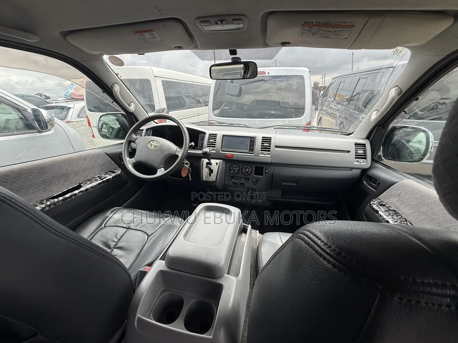 Toyota HiAce 2012 Black