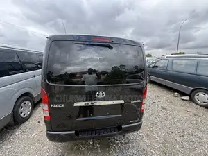 Toyota HiAce 2012 Black