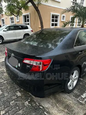 Toyota Camry SE 4dr Sedan (2.5L 4cyl 6A) 2012 Green