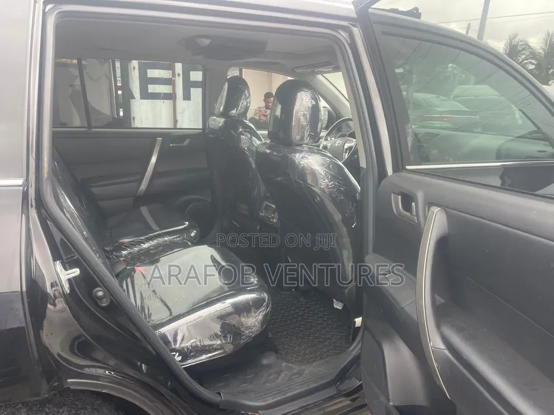 Toyota Highlander 2012 Black