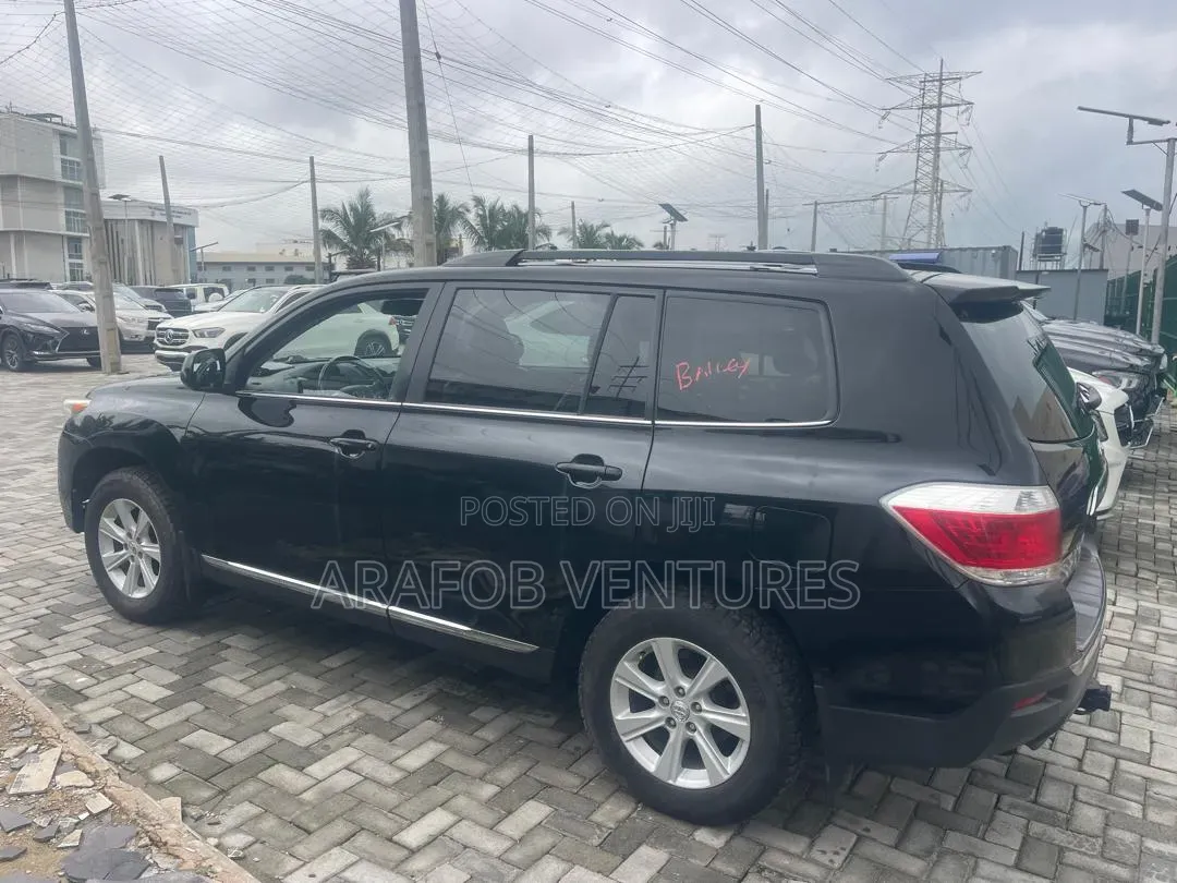 Toyota Highlander 2012 Black