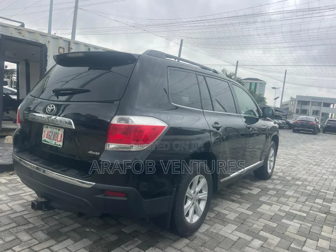 Toyota Highlander 2012 Black