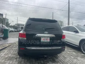 Toyota Highlander 2012 Black