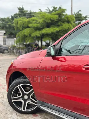 Mercedes-Benz GLE-Class GLE 350d 4MATIC 2016 Red