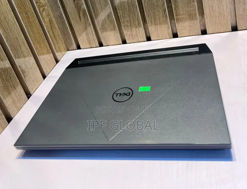 Laptop Dell G15 5530 16GB Intel Core i7 SSD 512GB