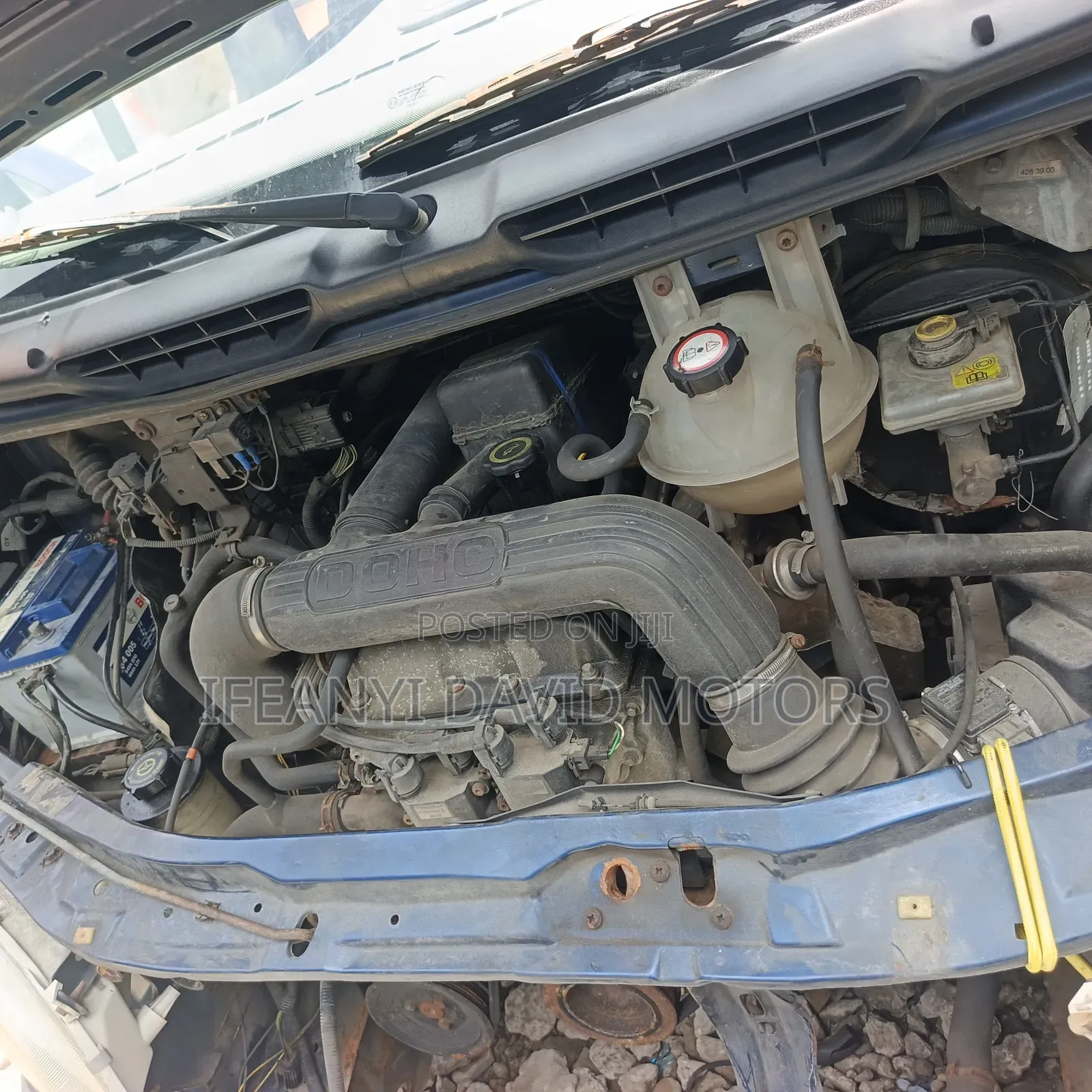 Ford Transit 2000 Blue