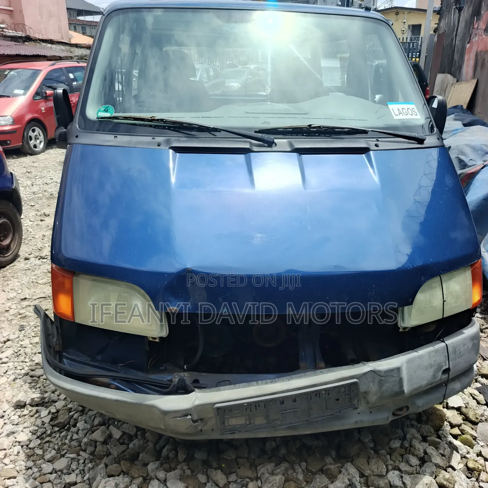 Ford Transit 2000 Blue
