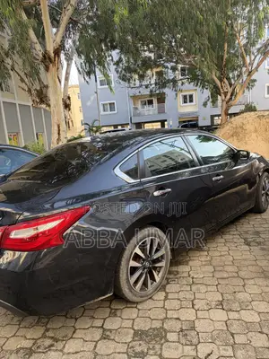 Nissan Altima 2.5 SV 2017