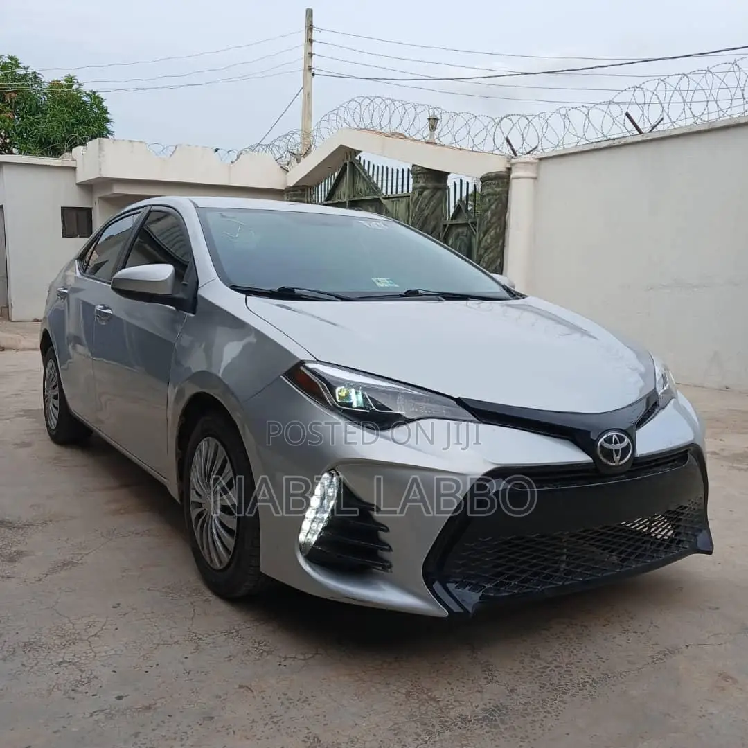 Toyota Corolla 2015 Silver