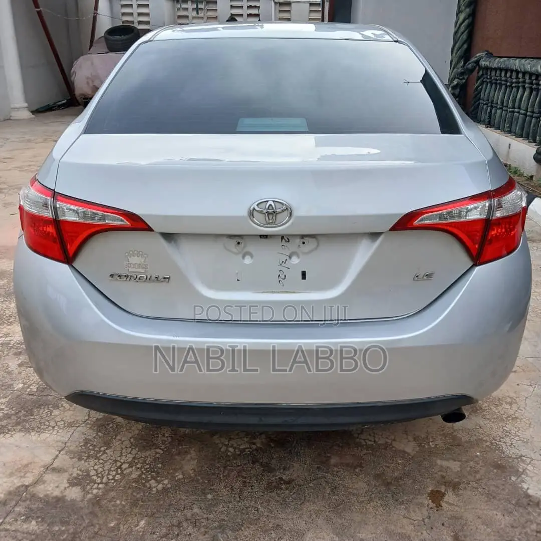 Toyota Corolla 2015 Silver